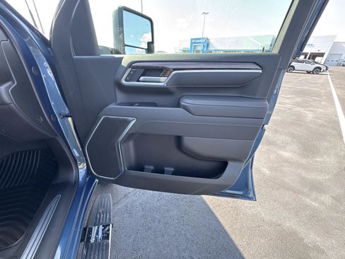 Used 2026 Chevrolet Silverado 2500 LT w/ All Star Edition AWD/4WD image 21