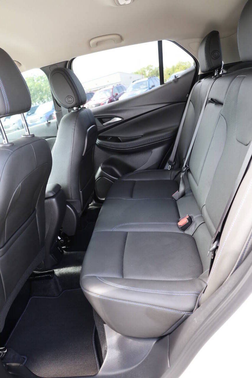 Used 2025 Buick Encore GX Sport Touring w/ Comfort Package AWD/4WD image 17