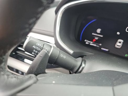 Used 2025 Acura MDX w/ Technology Package FWD image 36
