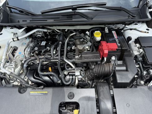 Used 2024 Nissan Sentra SV FWD image 32
