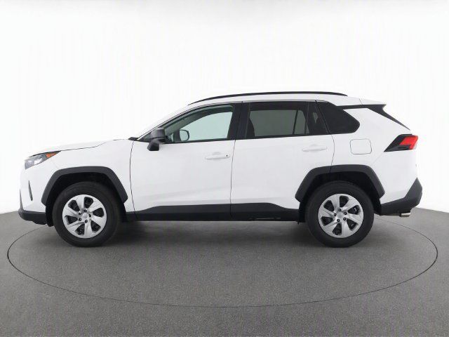 Certified 2021 Toyota RAV4 LE FWD image 5