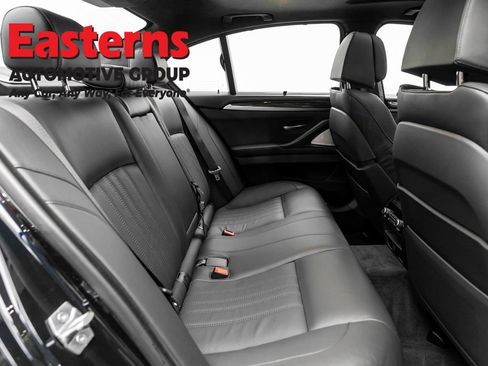 Used 2015 BMW M5 RWD image 57