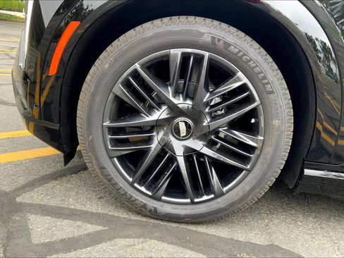 New 2026 Cadillac Escalade IQ Sport 2 w/ LPO, ONYX Package AWD/4WD image 13