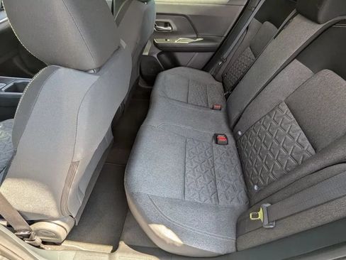 Certified 2025 Nissan Kicks SV FWD image 17