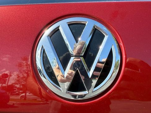 Used 2018 Volkswagen Passat 2.0T S FWD image 34