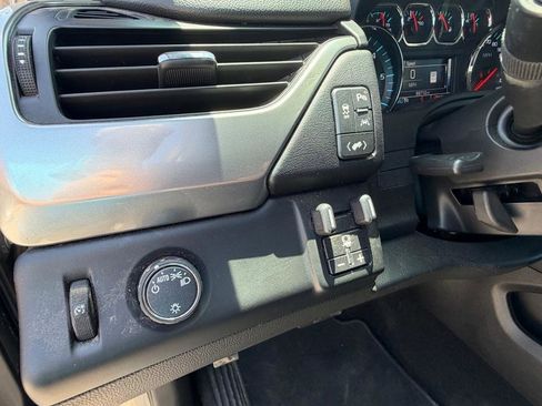 Used 2018 Chevrolet Tahoe LT w/ Max Trailering Package RWD image 15