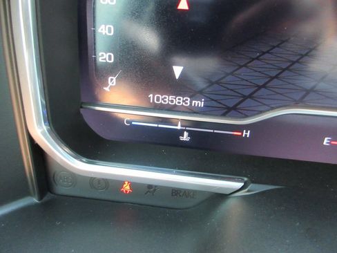 Used 2022 GMC Sierra 1500 AT4 w/ AT4 Preferred Package AWD/4WD image 35