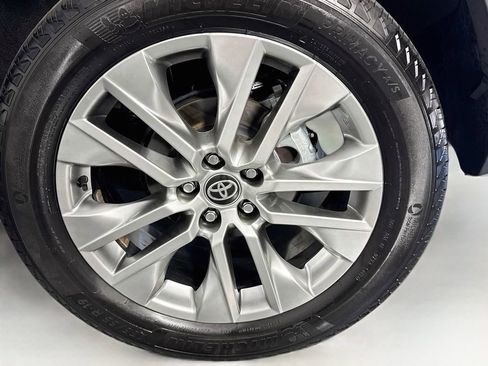 Used 2025 Toyota RAV4 XLE Premium AWD/4WD image 37