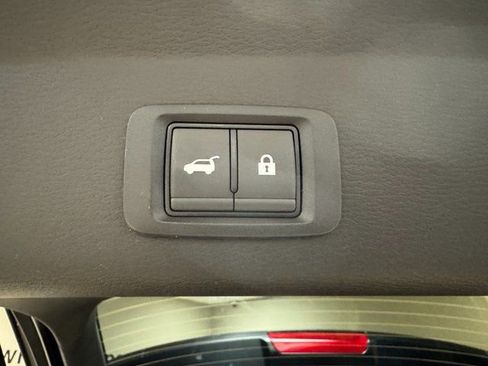 New 2026 Mitsubishi Outlander SE image 24