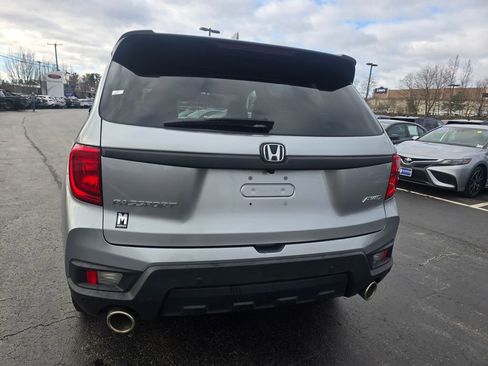 Used 2023 Honda Passport EX-L image 6