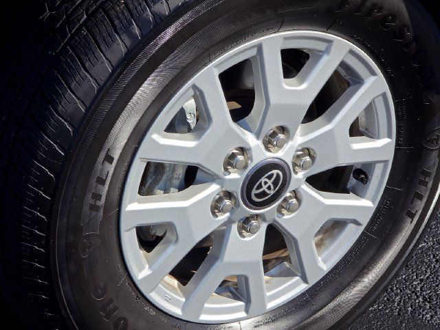 Used 2024 Toyota Tacoma SR AWD/4WD image 8