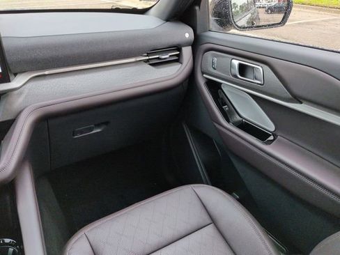 New 2026 Ford Explorer Platinum RWD image 17