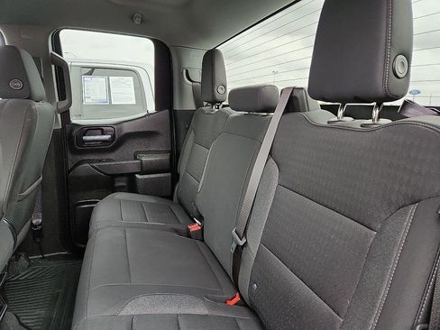 Used 2022 Chevrolet Silverado 1500 Custom AWD/4WD image 7