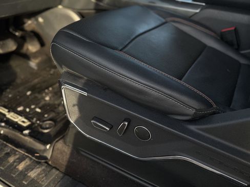 Used 2023 Ford F150 Lariat w/ Equipment Group 502A High image 15