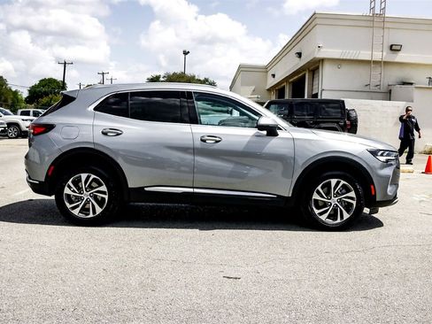 Used 2023 Buick Envision Essence image 4