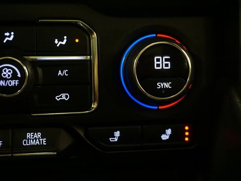 Certified 2021 Chevrolet Suburban Z71 w/ Rear Media and Nav Package image 18