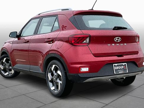 Certified 2024 Hyundai Venue SEL image 11