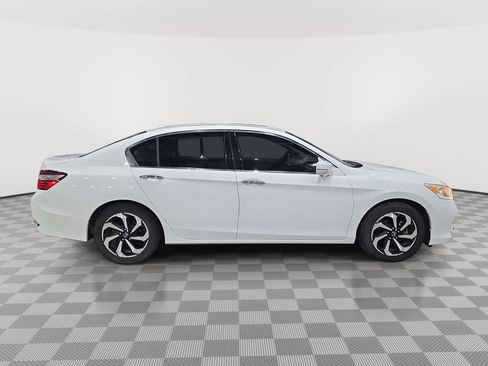 Used 2017 Honda Accord EX-L image 8