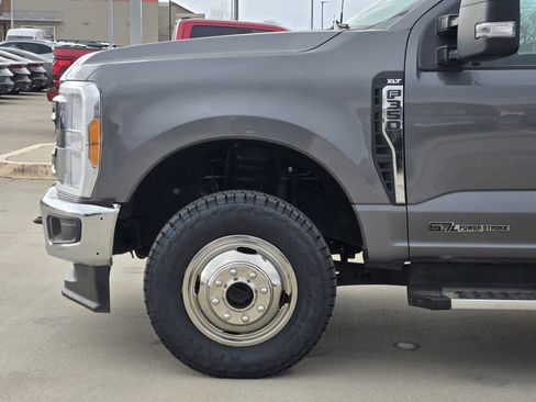 Certified 2023 Ford F350 XLT image 9