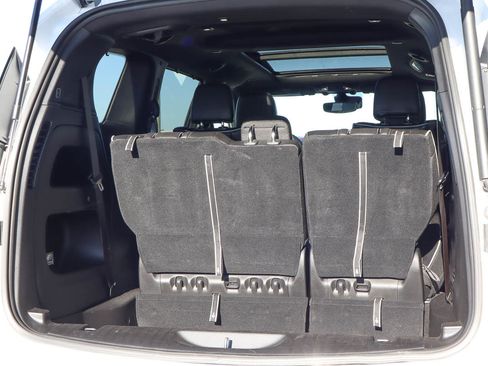 Used 2025 Chrysler Pacifica Limited FWD image 20