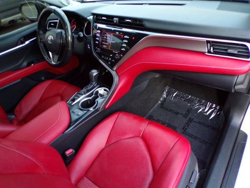 Used 2018 Toyota Camry XSE w/ Audio Package FWD image 18
