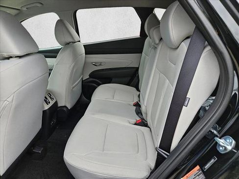 New 2026 Hyundai Tucson SEL FWD image 12