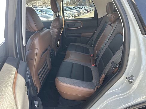 Used 2021 Ford Bronco Sport Outer Banks w/ Outer Banks Package image 11