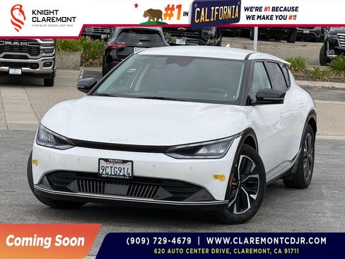 Used 2022 Kia EV6 Wind RWD image 1