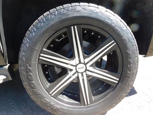 Used 2015 Chevrolet Tahoe LTZ w/ Max Trailering Package image 8