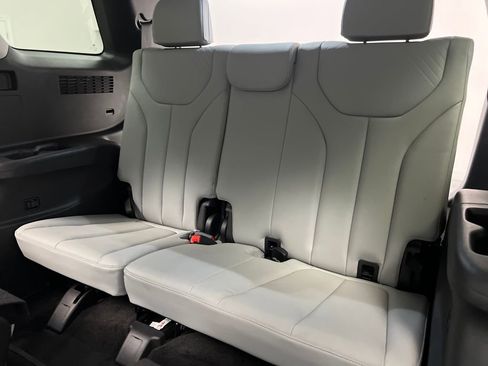 Used 2025 Hyundai Palisade SEL image 35