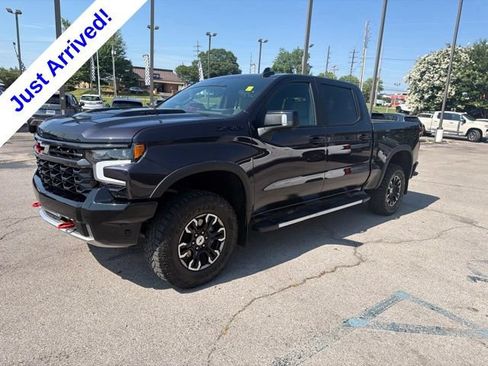 Used 2024 Chevrolet Silverado 1500 ZR2 w/ Technology Package AWD/4WD image 35