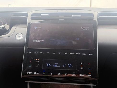 Used 2022 Hyundai Tucson Limited image 14