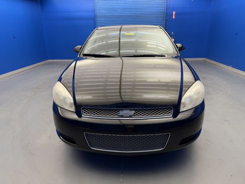 Used 2013 Chevrolet Impala LT w/ LT Sunroof Package FWD image 3