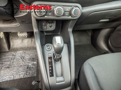 New 2025 Nissan Kicks Play S FWD image 25