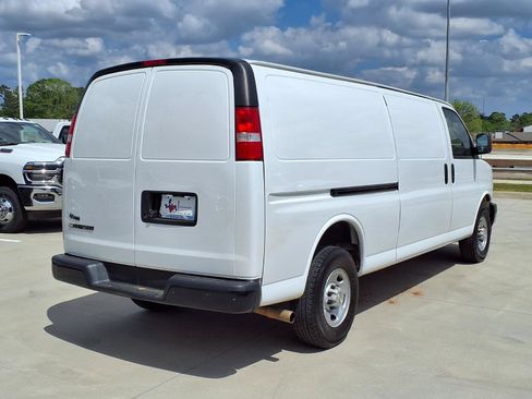 Used 2023 Chevrolet Express 2500 Extended w/ Driver Convenience Package RWD image 7