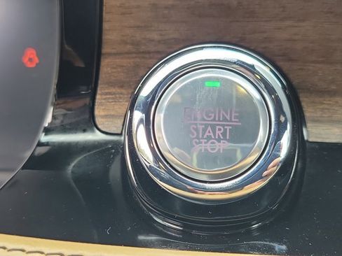 Used 2021 Lincoln Corsair Reserve image 29