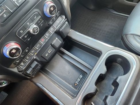 Used 2022 GMC Sierra 2500 Denali image 18