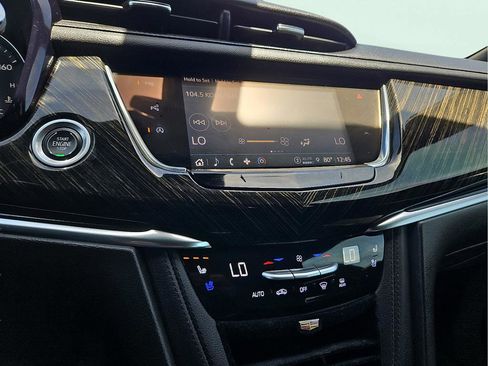 Used 2022 Cadillac XT6 Premium Luxury w/ Technology Package FWD image 15