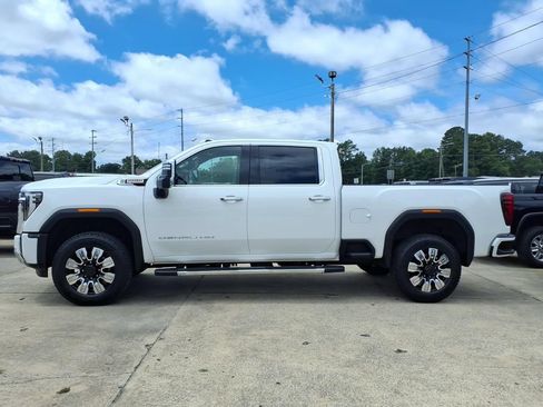 Used 2024 GMC Sierra 2500 Denali w/ Denali Reserve Package AWD/4WD image 4