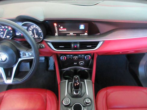 Used 2019 Alfa Romeo Stelvio Ti AWD/4WD image 53