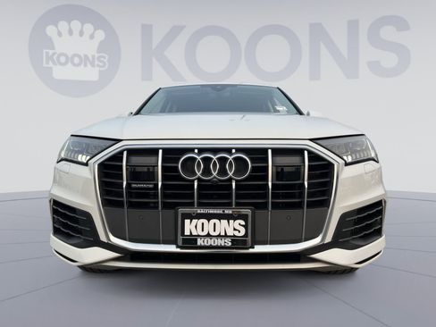 Used 2023 Audi Q7 3.0T Premium Plus w/ Premium Plus Package AWD/4WD image 11