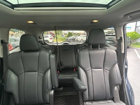 Used 2024 Subaru Ascent Limited w/ Technology Package AWD/4WD image 14