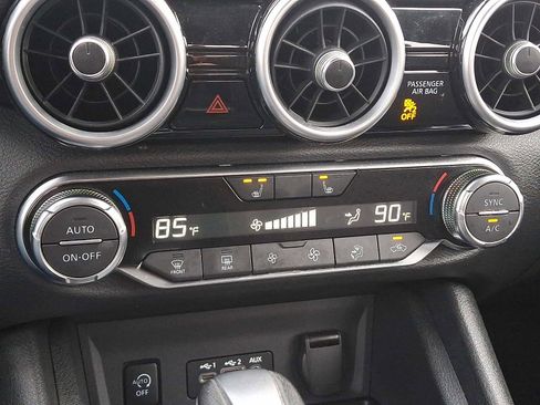 Used 2025 Nissan Sentra SR image 15