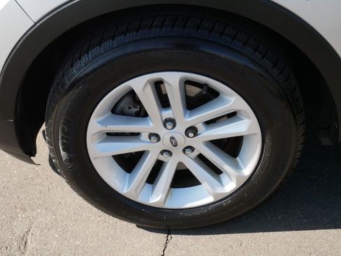 Used 2014 Ford Explorer XLT w/ Equipment Group 202A image 15