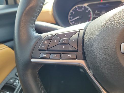 Used 2024 Nissan Sentra SV w/ SV Premium Package FWD image 23