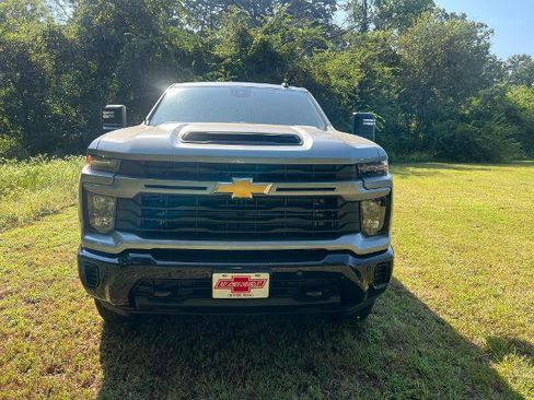 New 2025 Chevrolet Silverado 2500 Custom w/ Custom Value Package image 3