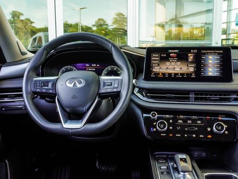 Certified 2025 INFINITI QX60 Luxe w/ Lighting Package (N94) FWD image 15
