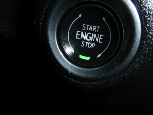 Used 2019 Chevrolet Silverado 1500 RST image 15