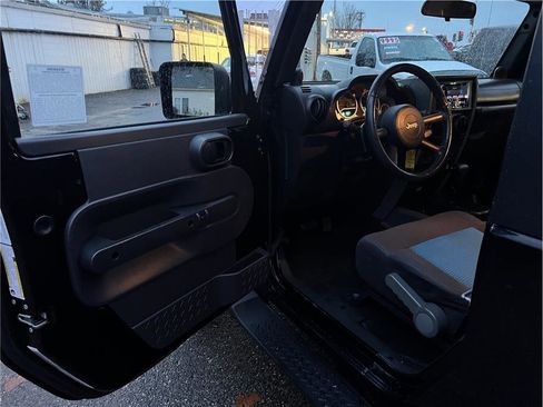 Used 2010 Jeep Wrangler Sport image 9