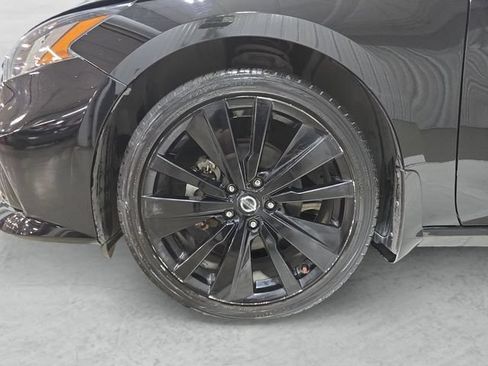 Used 2022 Nissan Altima 2.5 SR w/ Midnight Edition Package AWD/4WD image 23